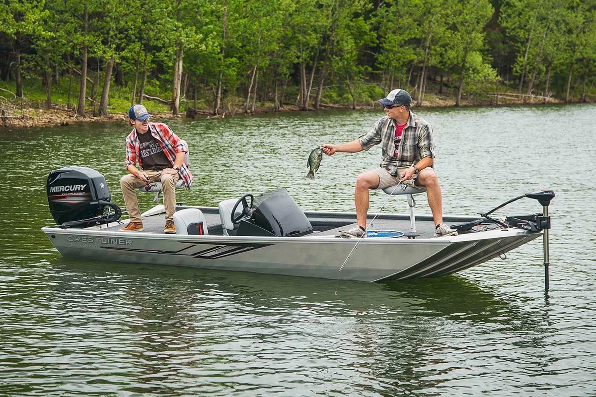 1600 Storm Boat Specs