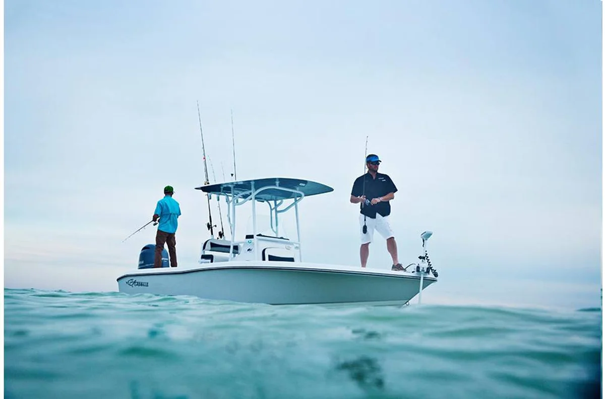 Crevalle Boats 24 HCO Hybrid 2021 boat specs
