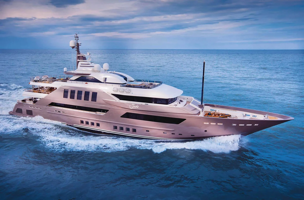 CRN Jade 2013 boat specs