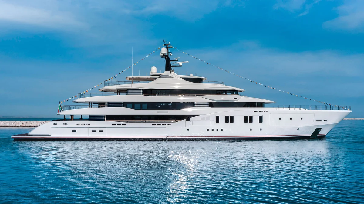 CRN M/Y 139 2023 boat specs
