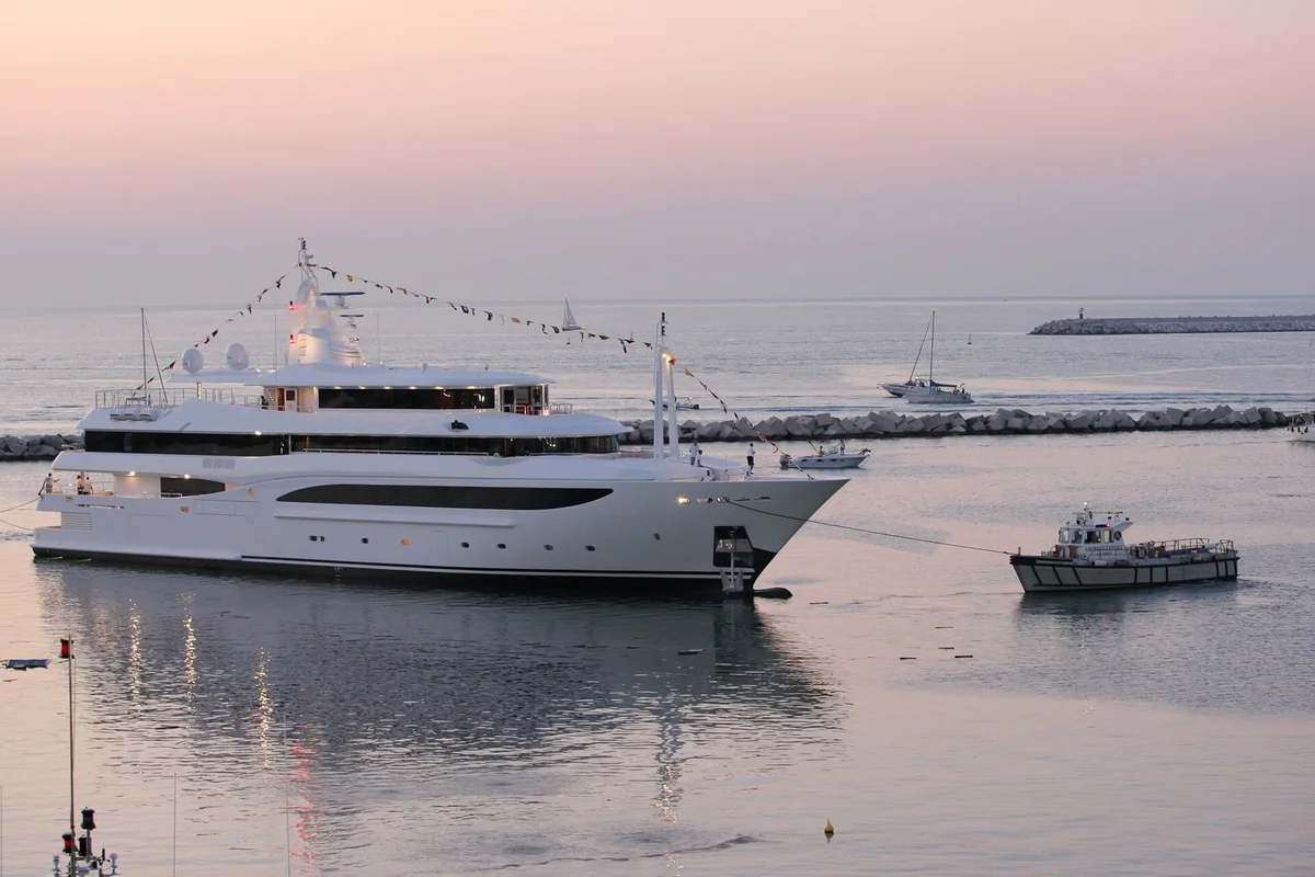 CRN Tacanuyaso 2008 boat specs