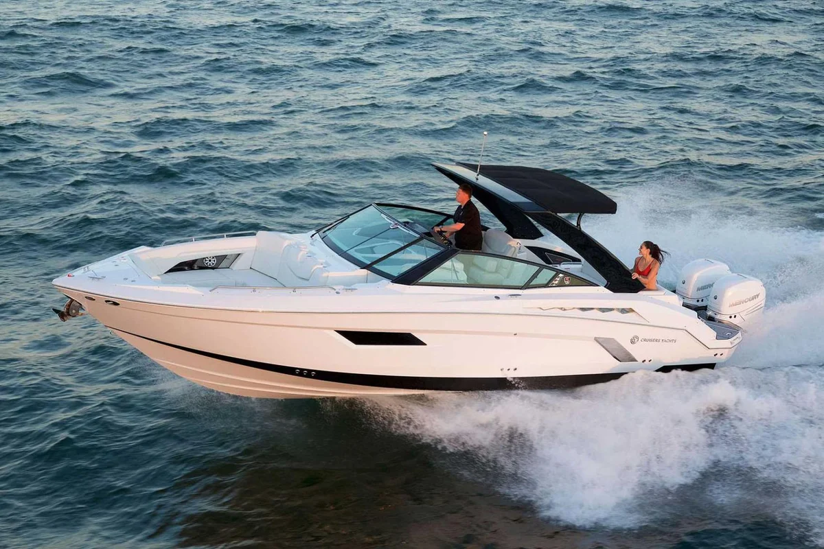 338 Outboard Boat Specs