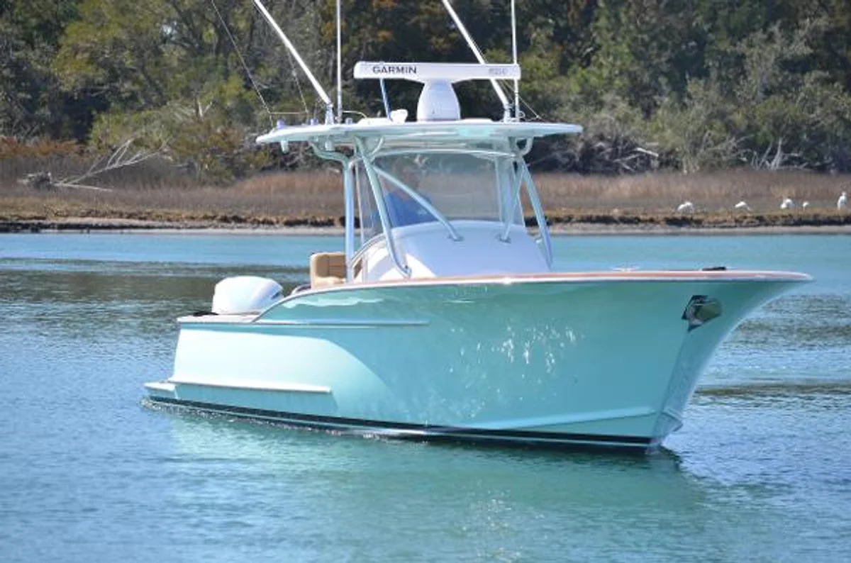 Custom Carolina  36 CC 2015 boat specs