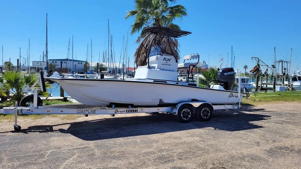 250KAT Boat Specs