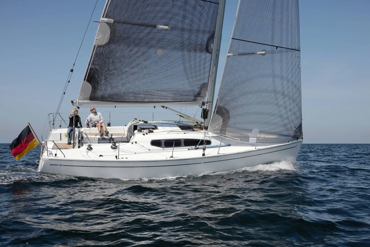 35SQ Boat Specs