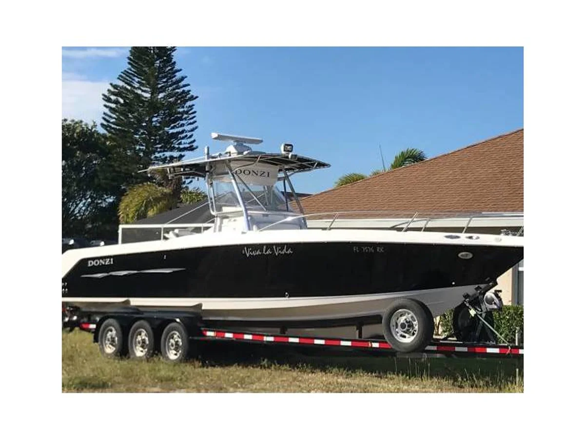 Donzi 35 Zf 2001 boat specs