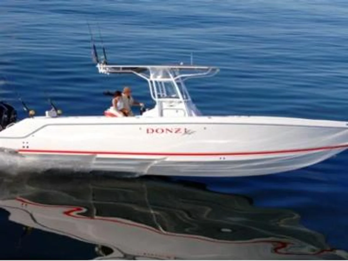 Donzi 35 ZF Open 2007 boat specs