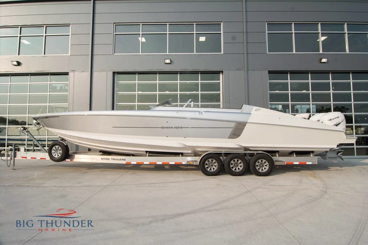 Donzi 41 GT 2018 boat specs