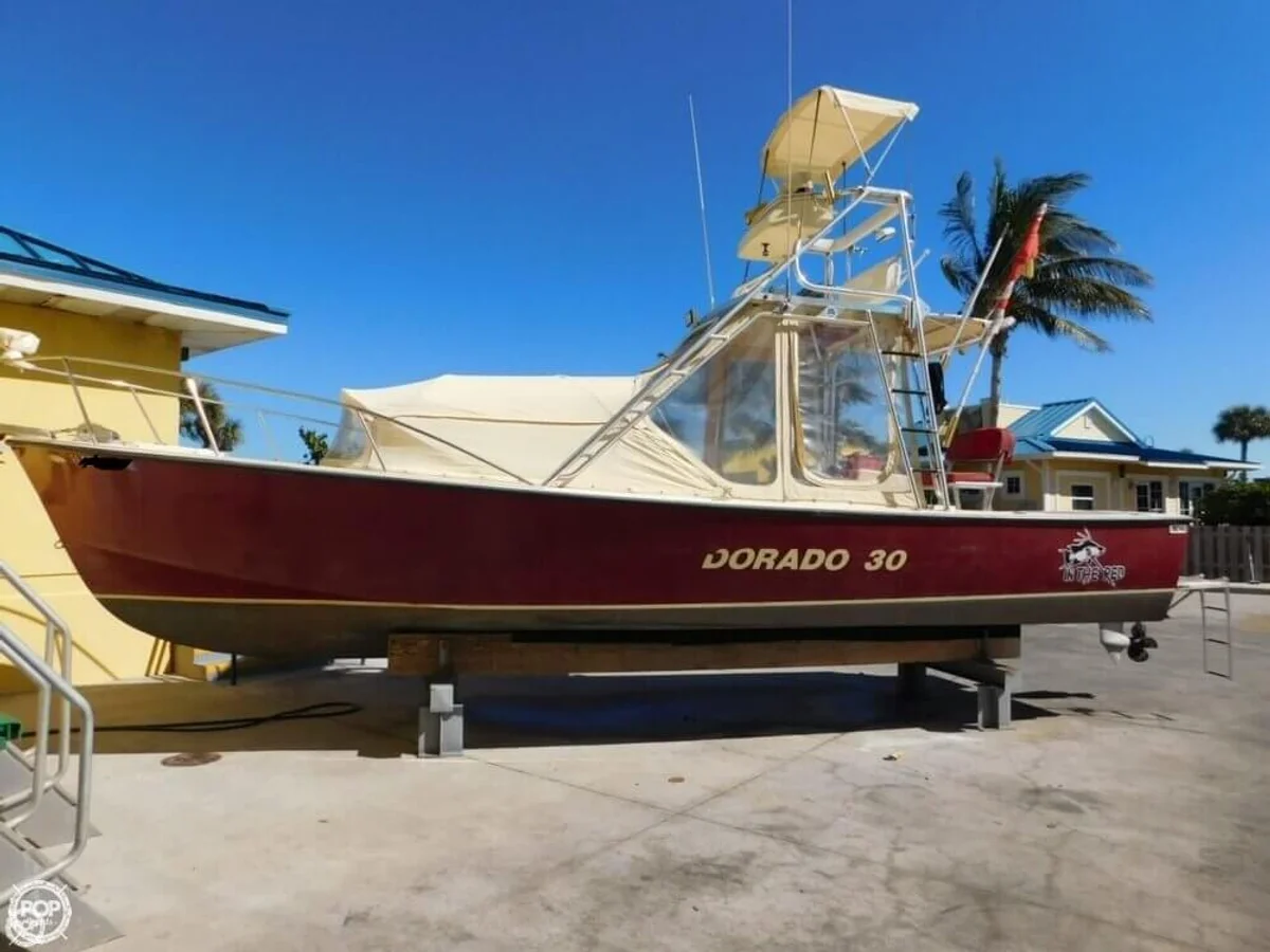 Dorado 30 CC Boat Specs