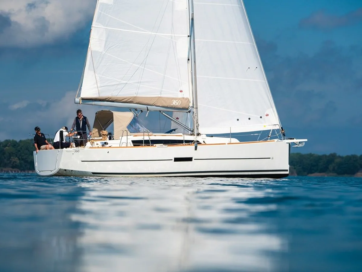 360 Grand Large Boat Specs