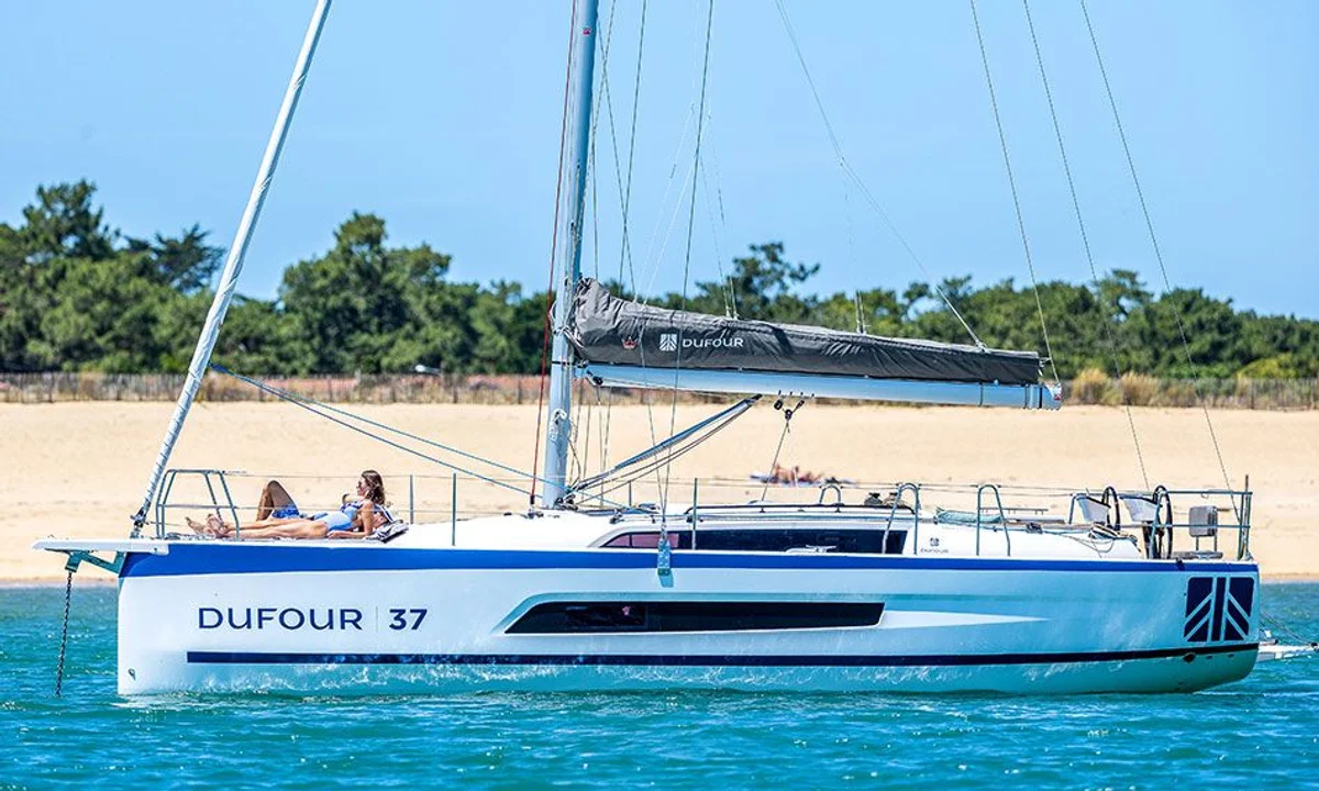 37 Boat Specs