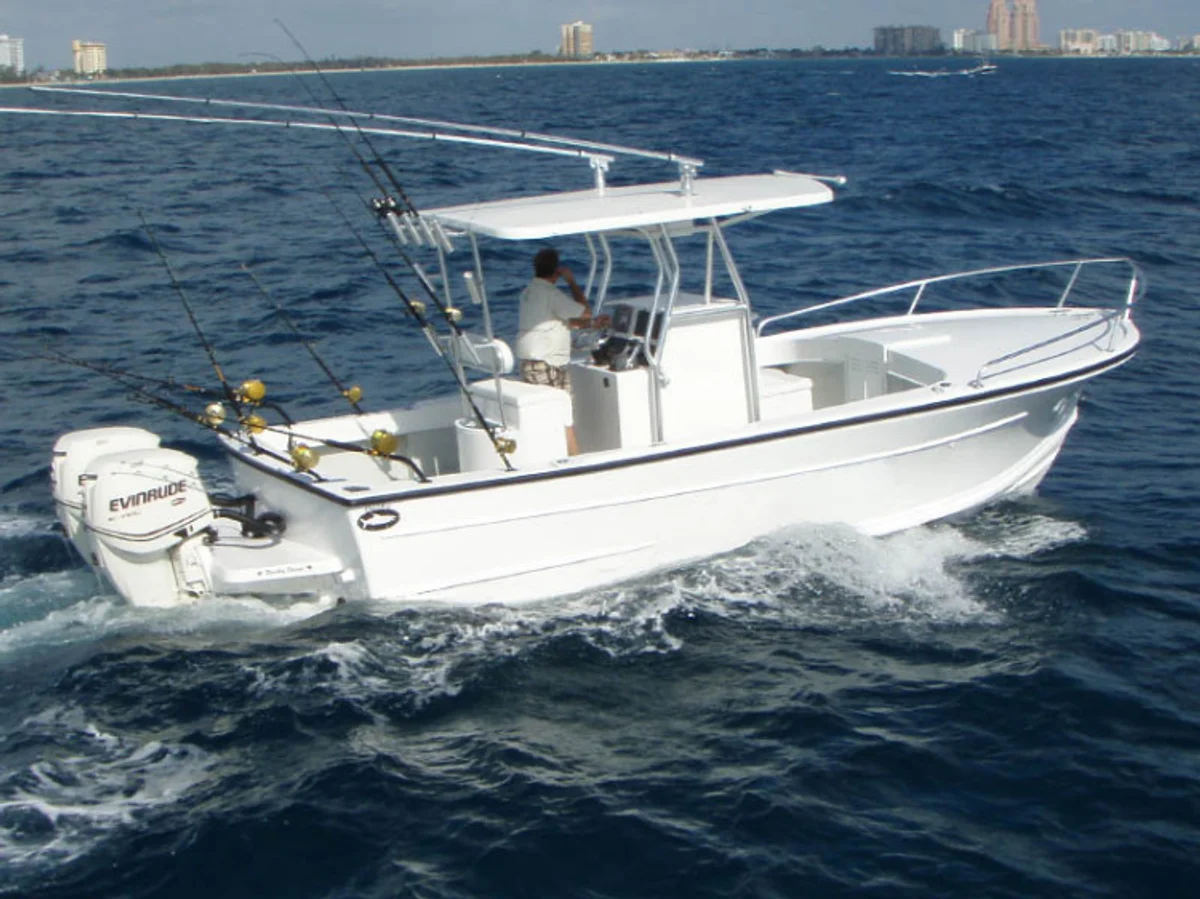 Dusky 28 XL 2017 boat specs
