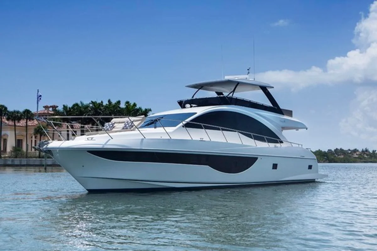 Dyna Yachts 63 Hardtop 2020 boat specs