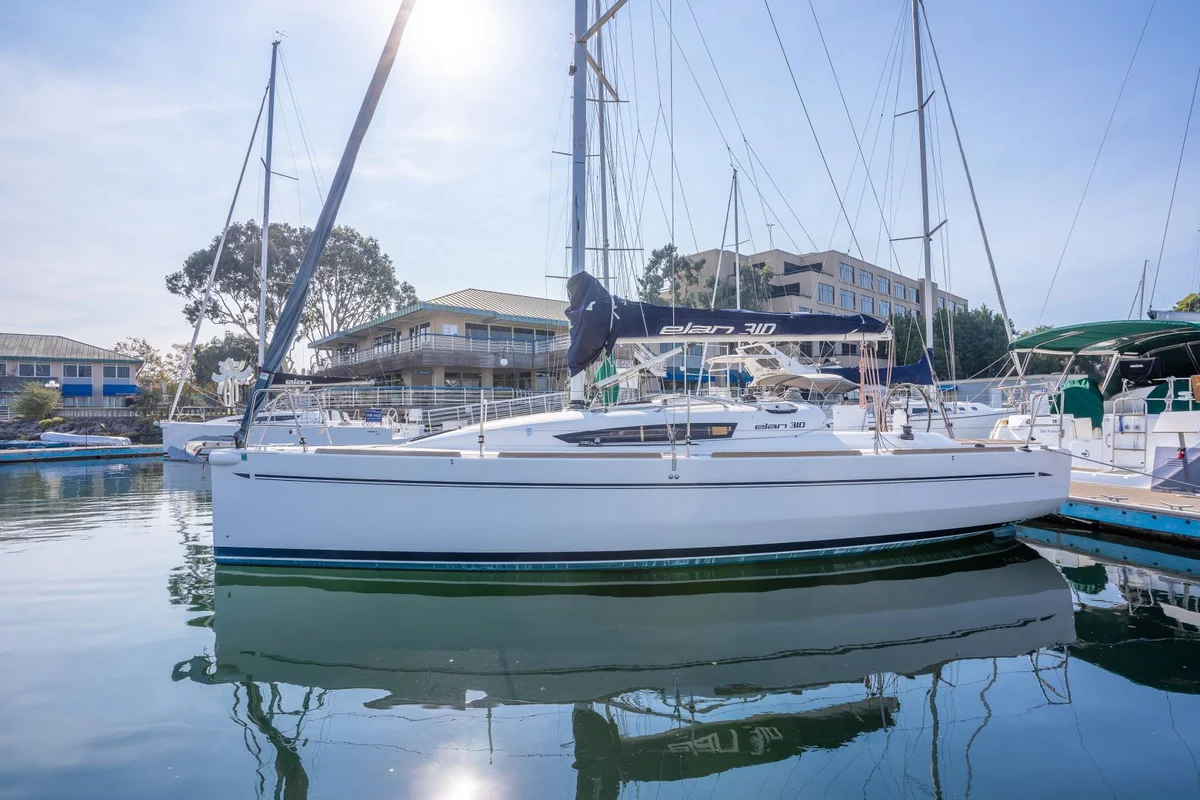 Elan Yachts 310 Standard/Deep draft 2009 boat specs