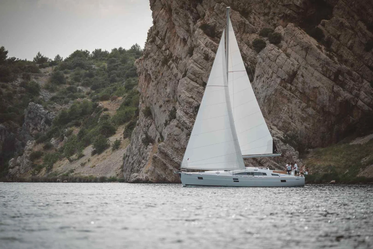 Elan Yachts Impression 45.1 Standard/Shoal draft 2019 boat specs