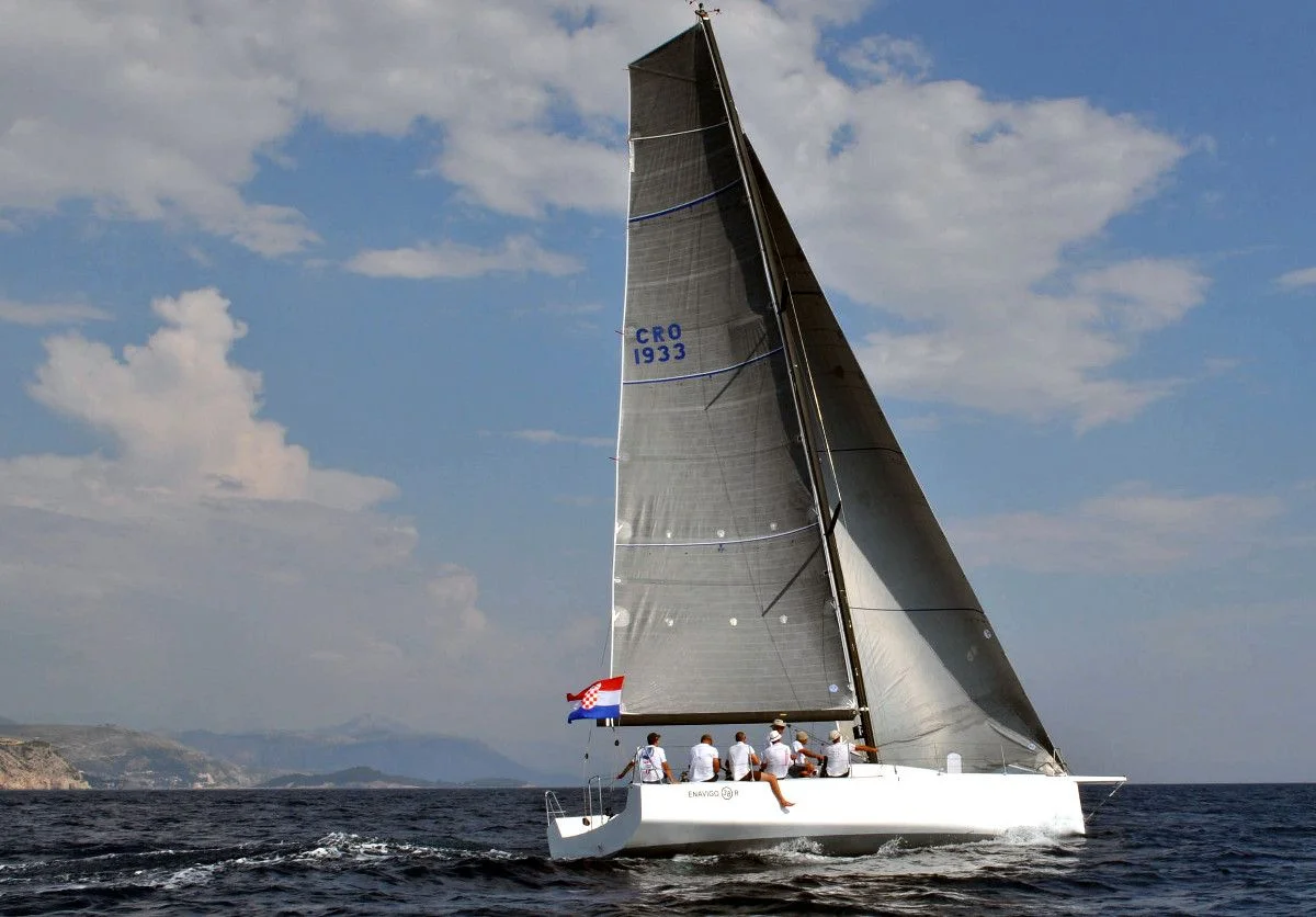 Enavigo Yachts 38 Racer 2022 boat specs