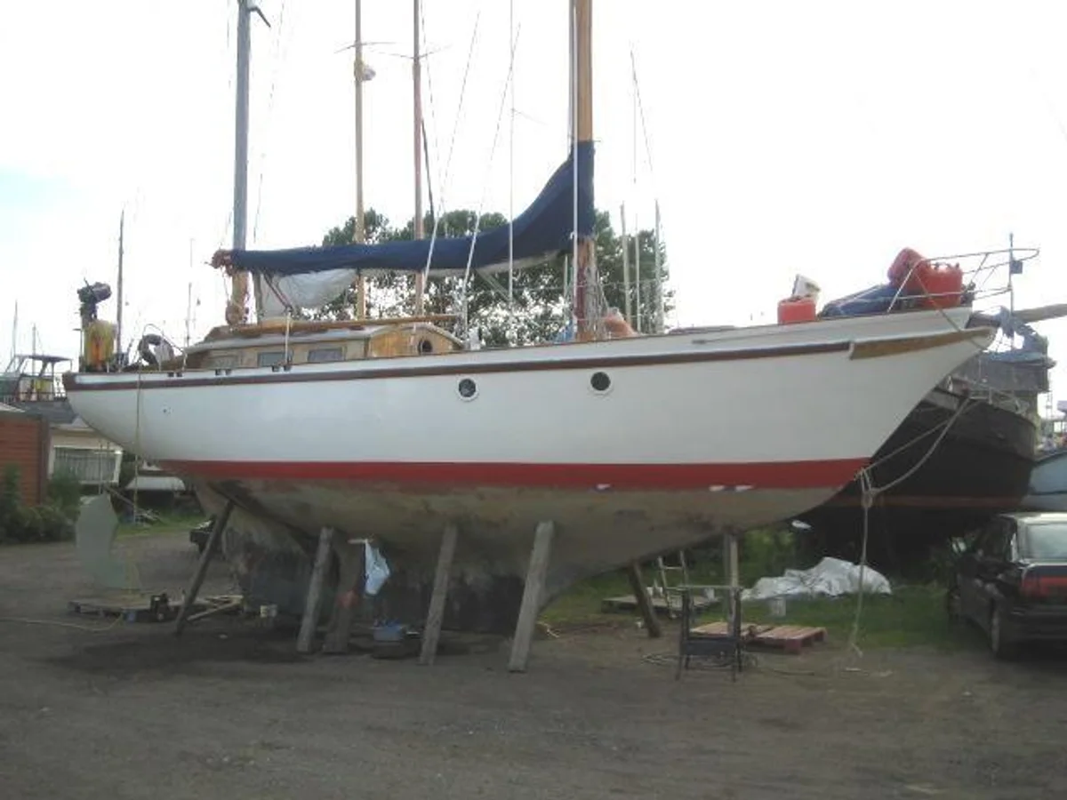 35 (sold) Boat Specs