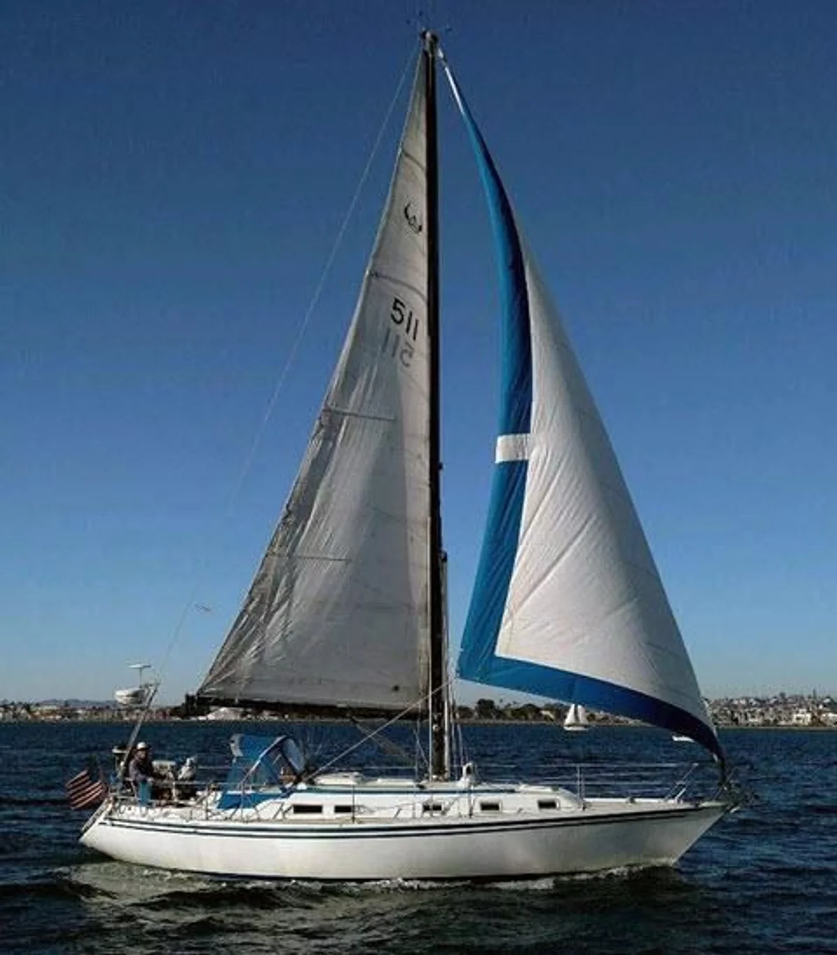 Ericson Yachts 381 1983 boat specs