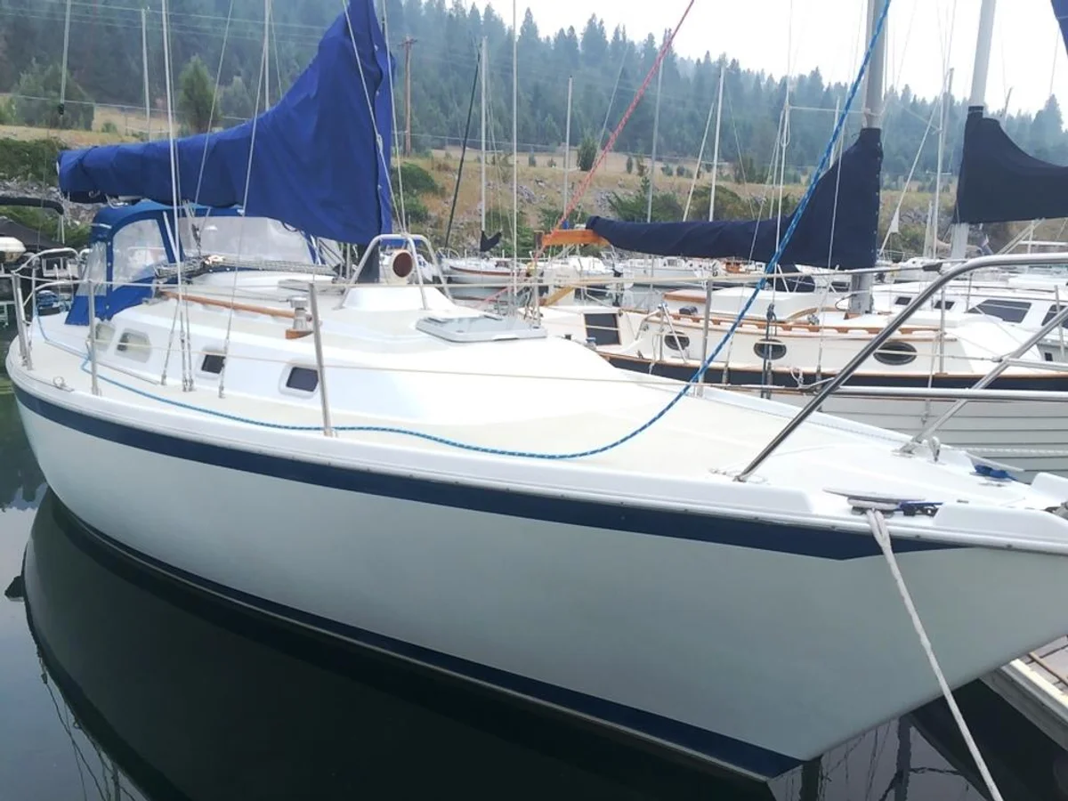 Ericson Yachts Ericson 32 1985 boat specs
