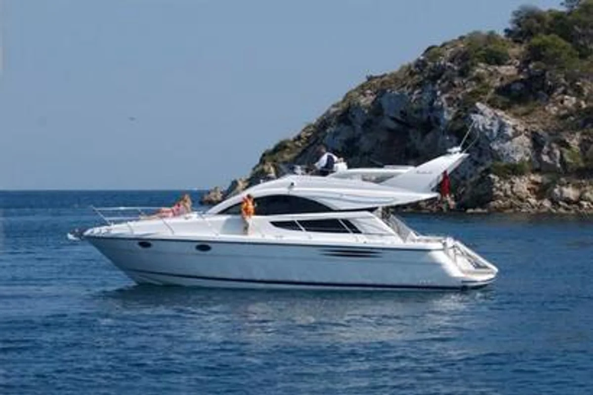 Fairline Phantom 40 2009 boat specs