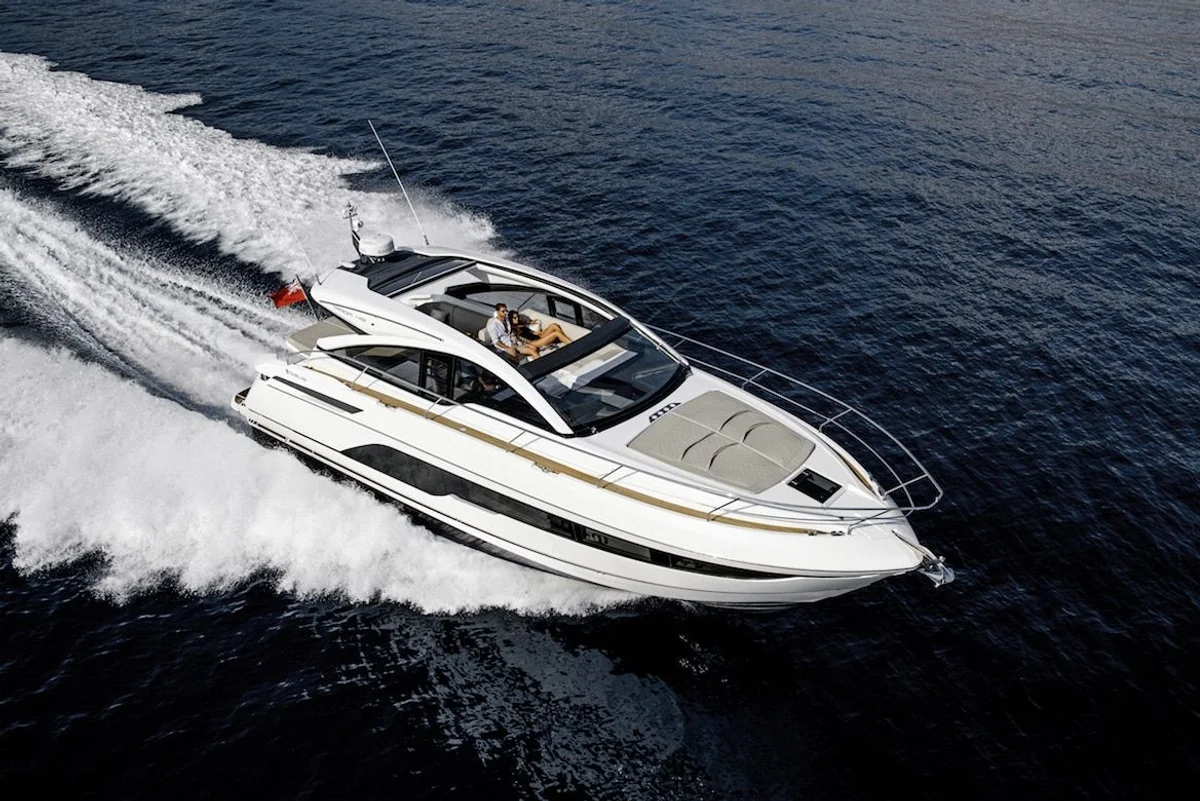Fairline Targa 43 Open 2019 boat specs