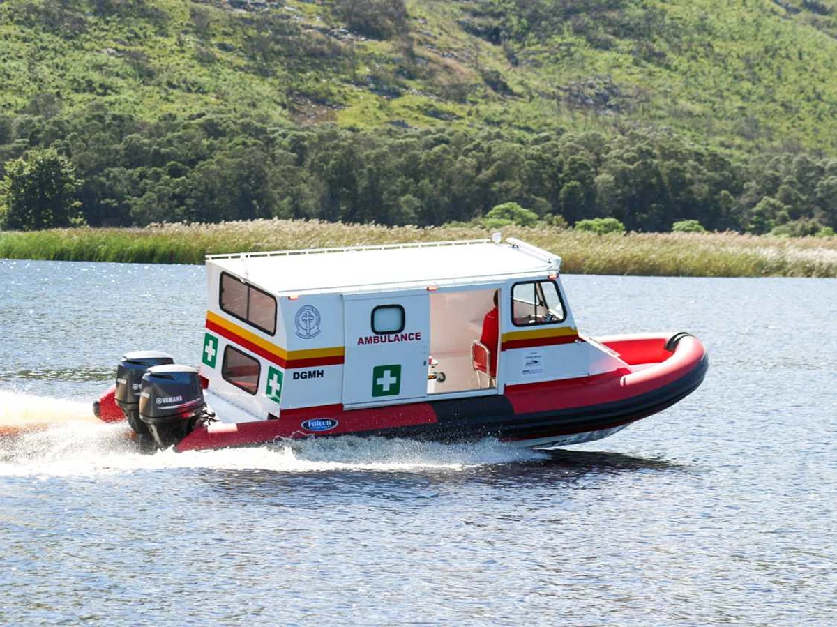 Falcon 760 Ambulance 2024 boat specs