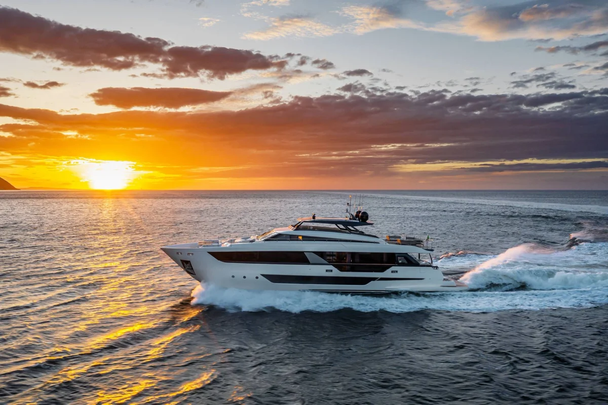Ferretti Yachts 1000 2023 boat specs