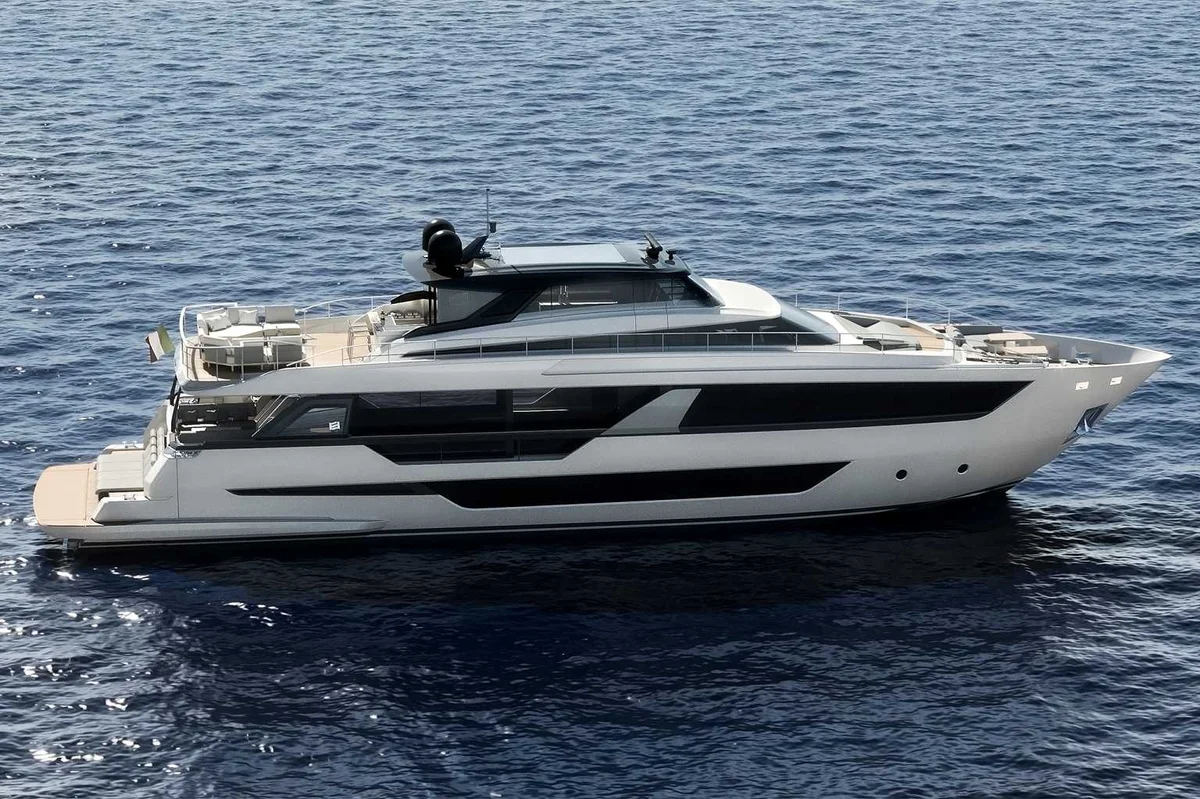Ferretti Yachts 1000 Skydeck 2023 boat specs