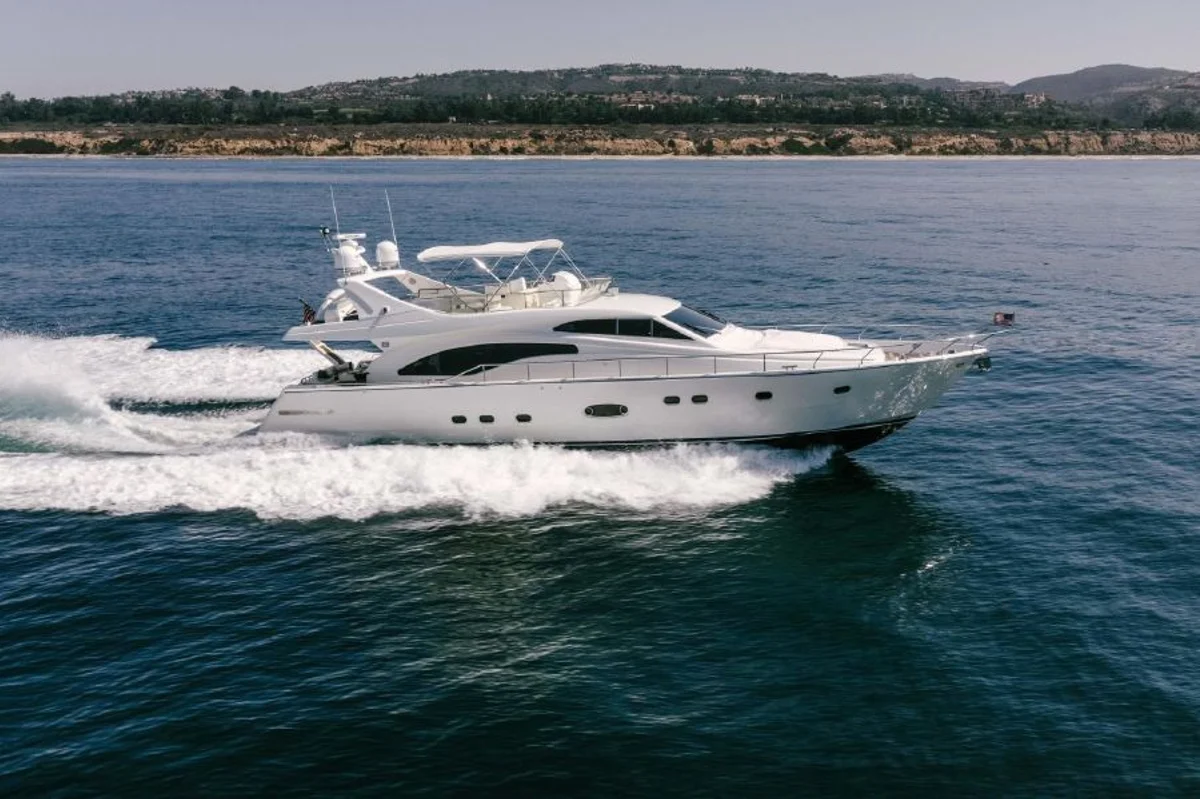 Ferretti Yachts 680  2000 boat specs
