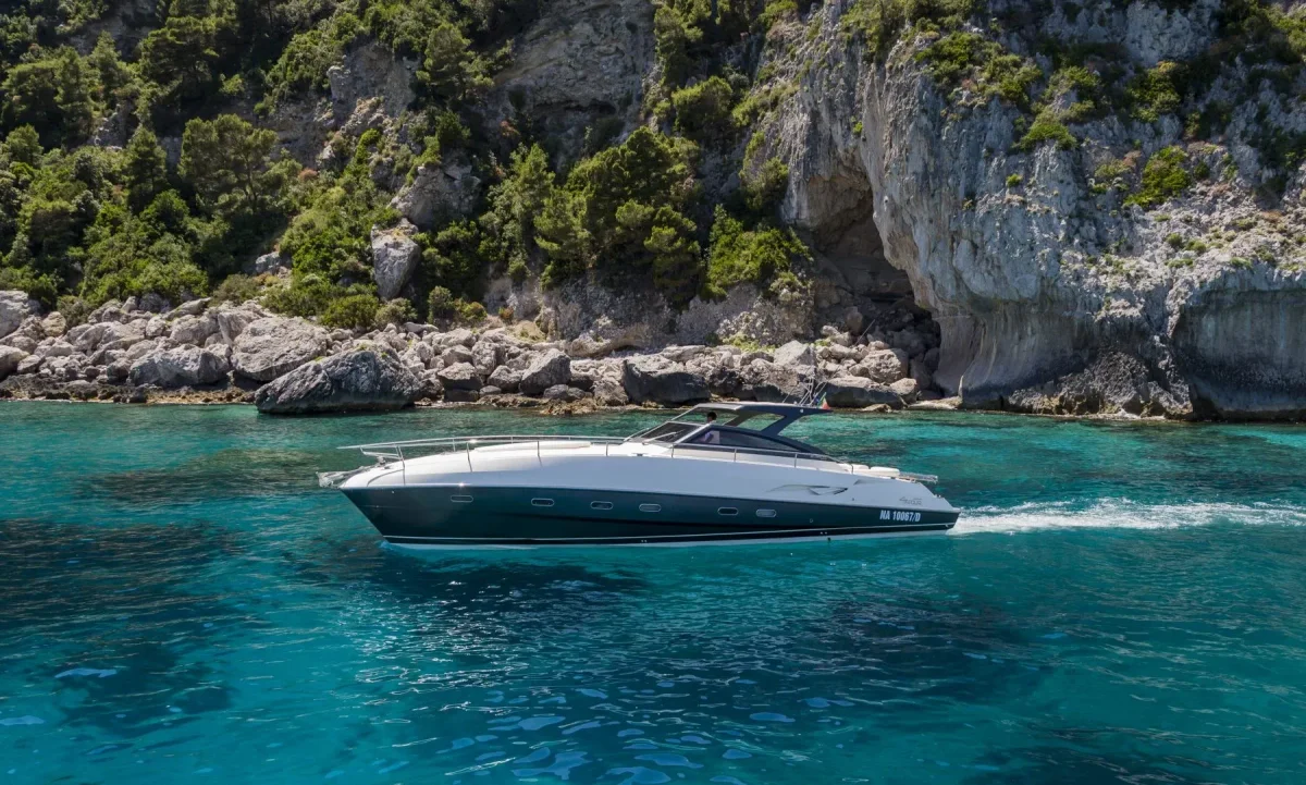 Fiart Mare Classic 44 2017 boat specs