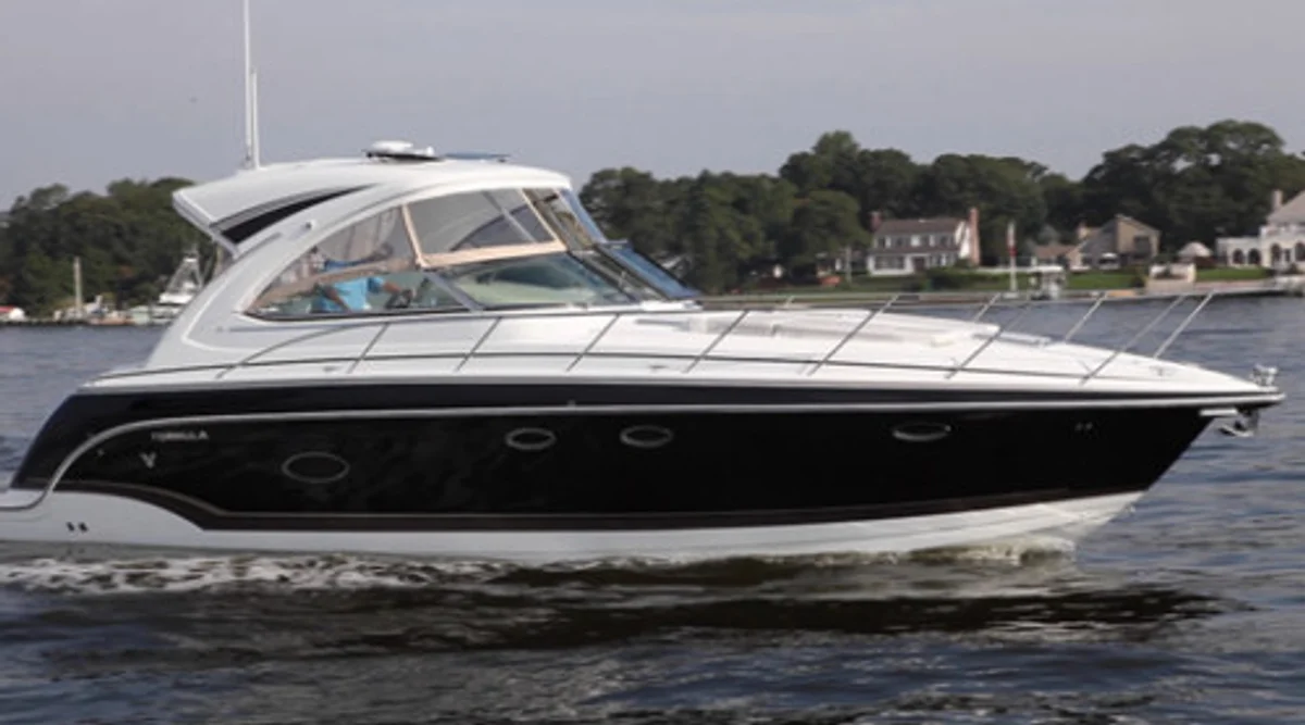 Formula Boats 37 PC 2013 boat specs