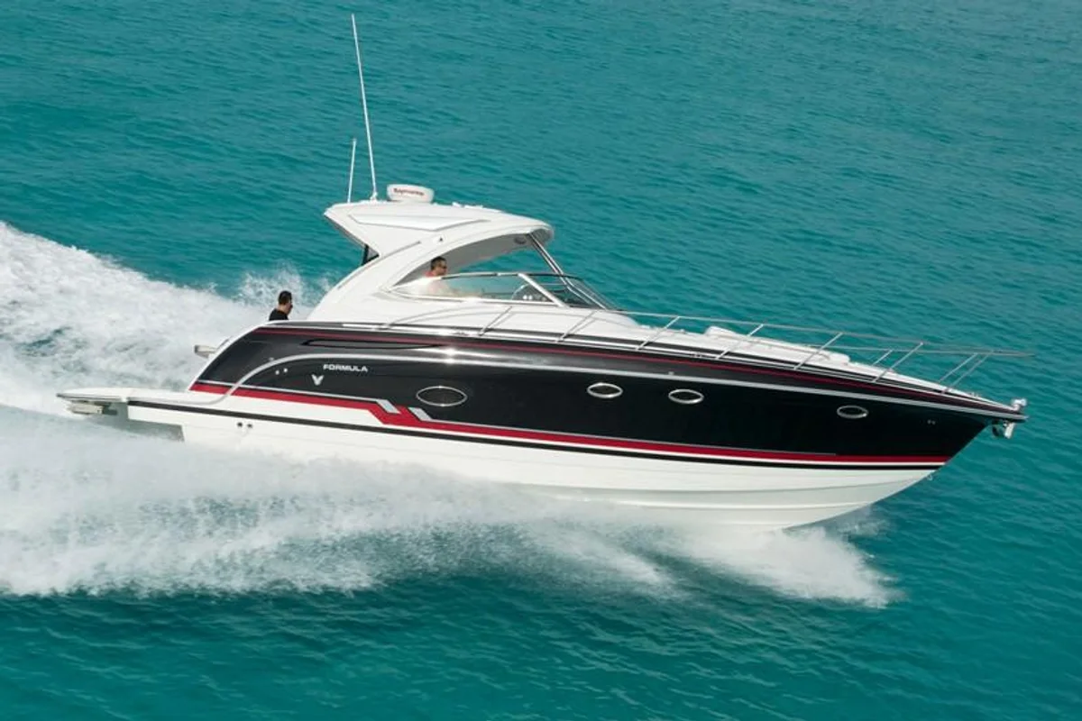 37 Performance Cruiser Boat Specs