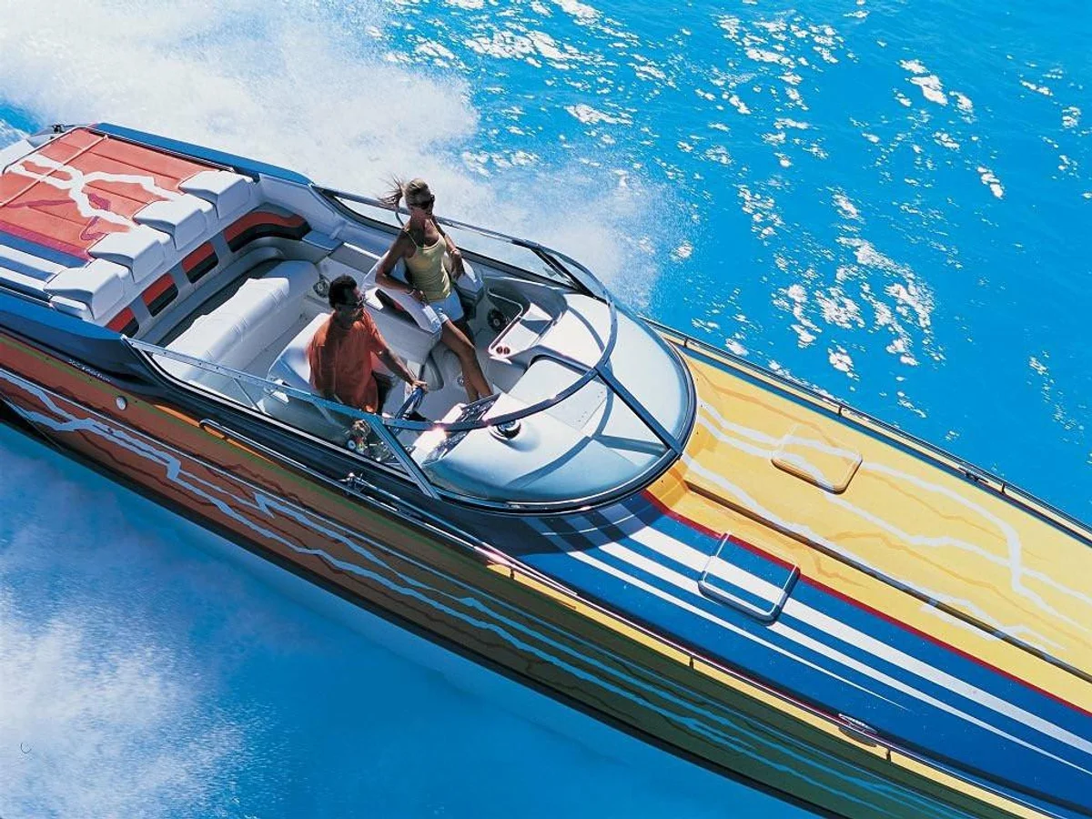 Formula Boats 382 FASTech 2009 boat specs