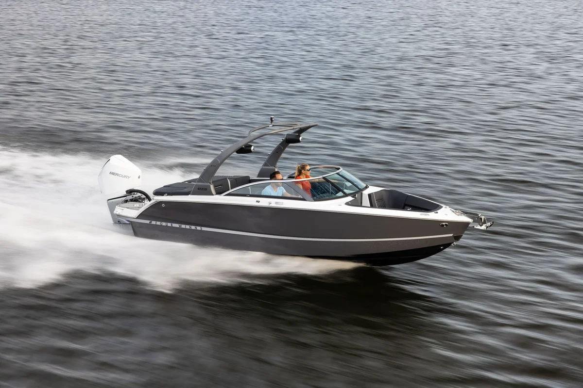Four Winns H2 OB 2023 boat specs