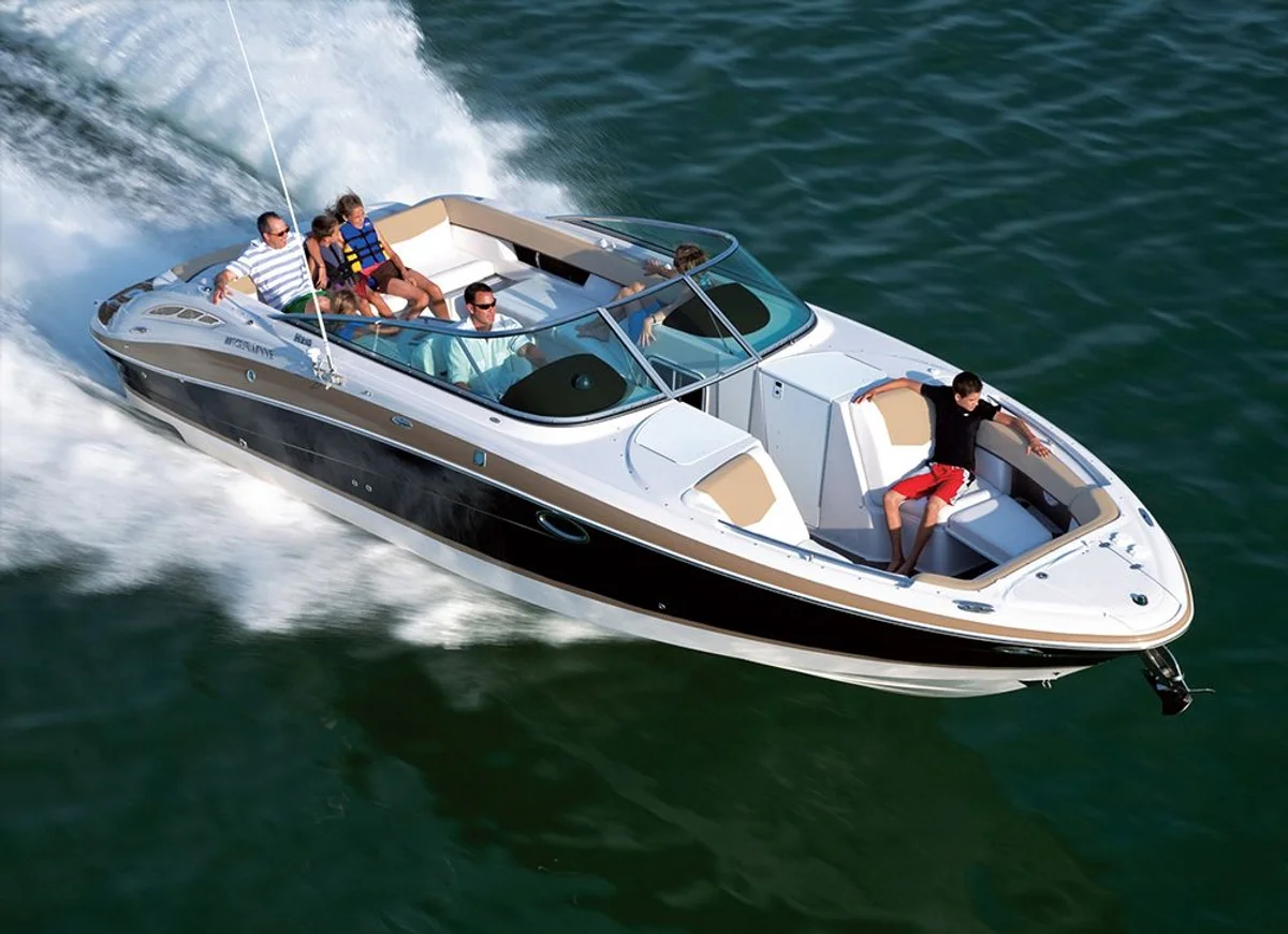 Four Winns H260 2021 boat specs