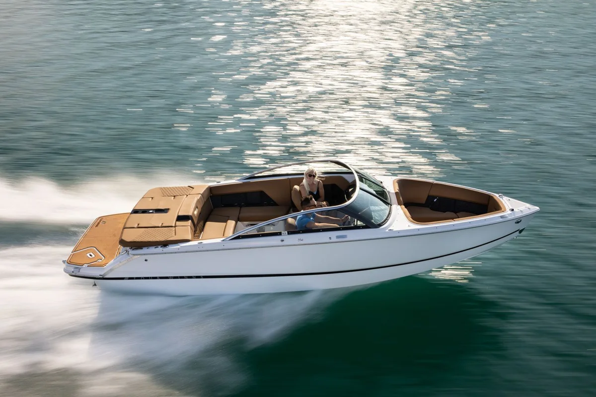 Four Winns H4 2023 boat specs