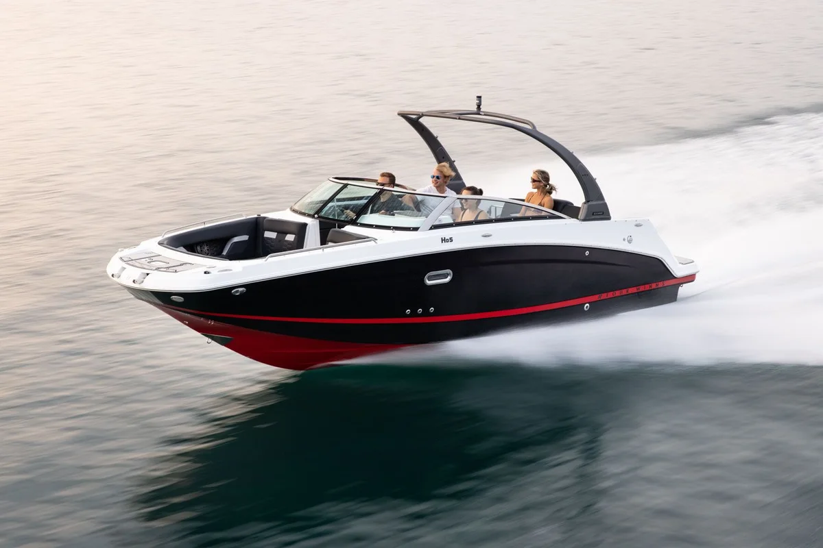 Four Winns HD5 Surf 2021 boat specs
