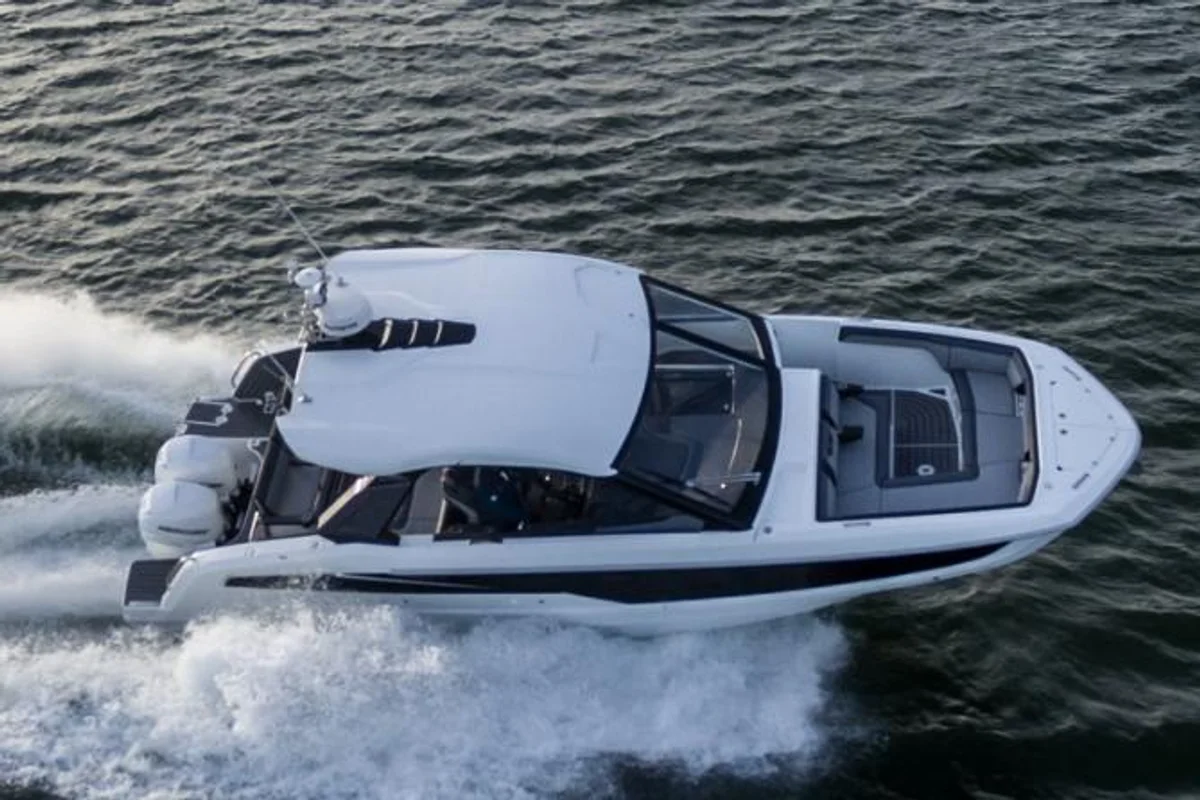 325 Gto Boat Specs