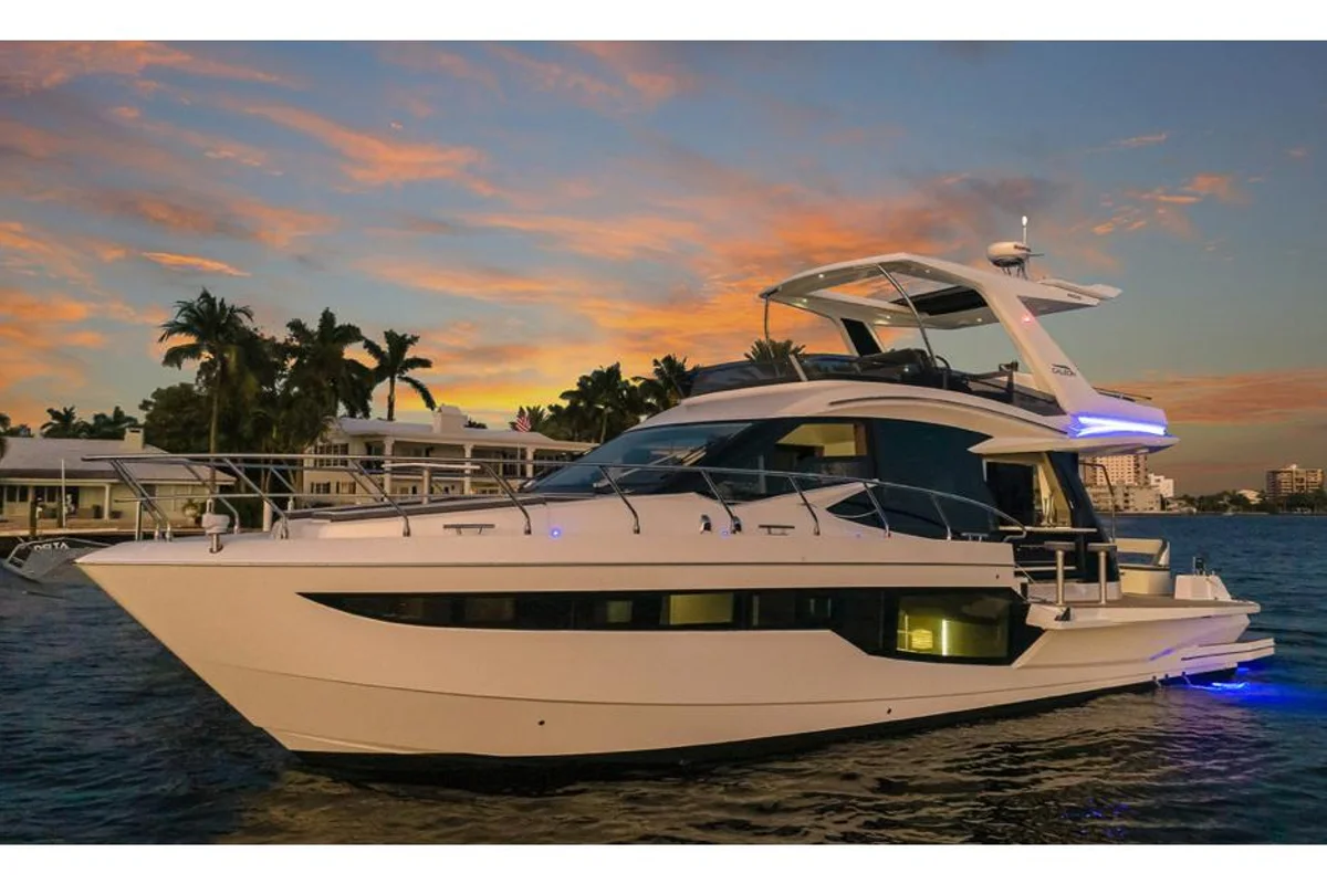 500 Fly Boat Specs