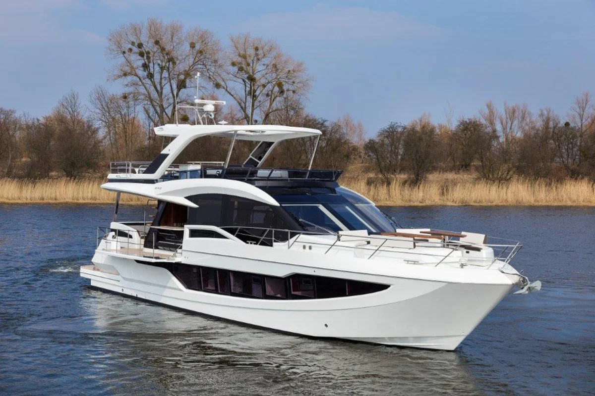 640 Fly Boat Specs