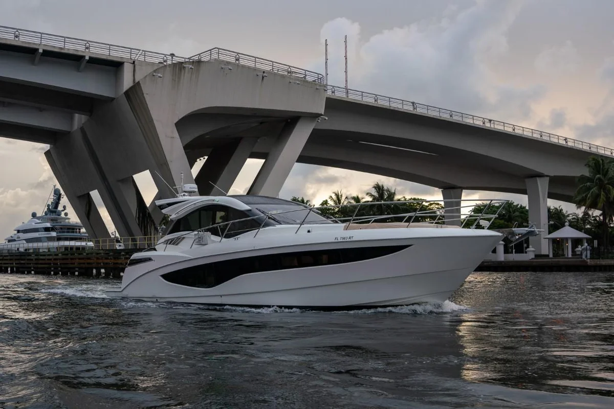 HTS 485 Boat Specs