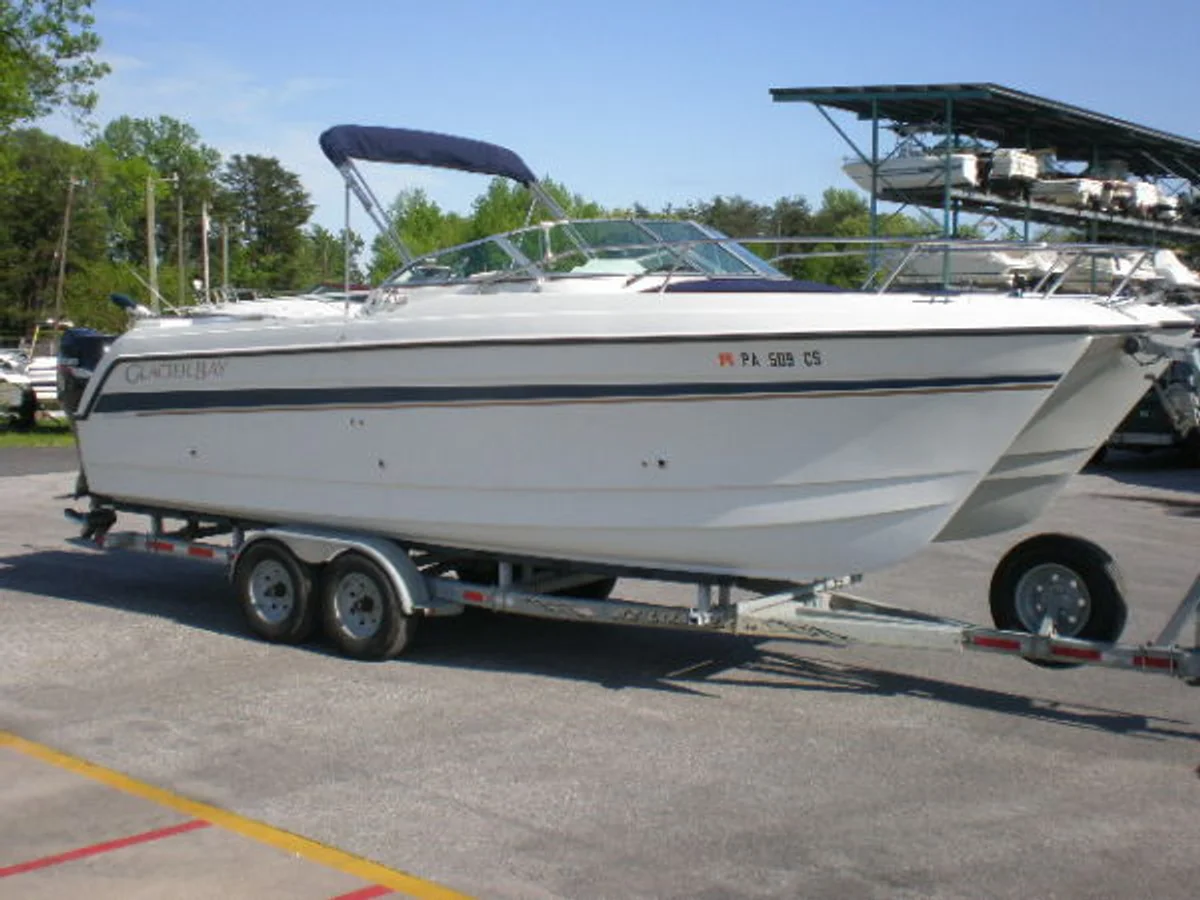 Glacier Bay 2640 Renegade 2004 boat specs