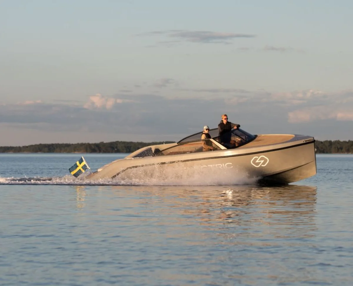 Go Electric Rand Leisure 28 2022 boat specs
