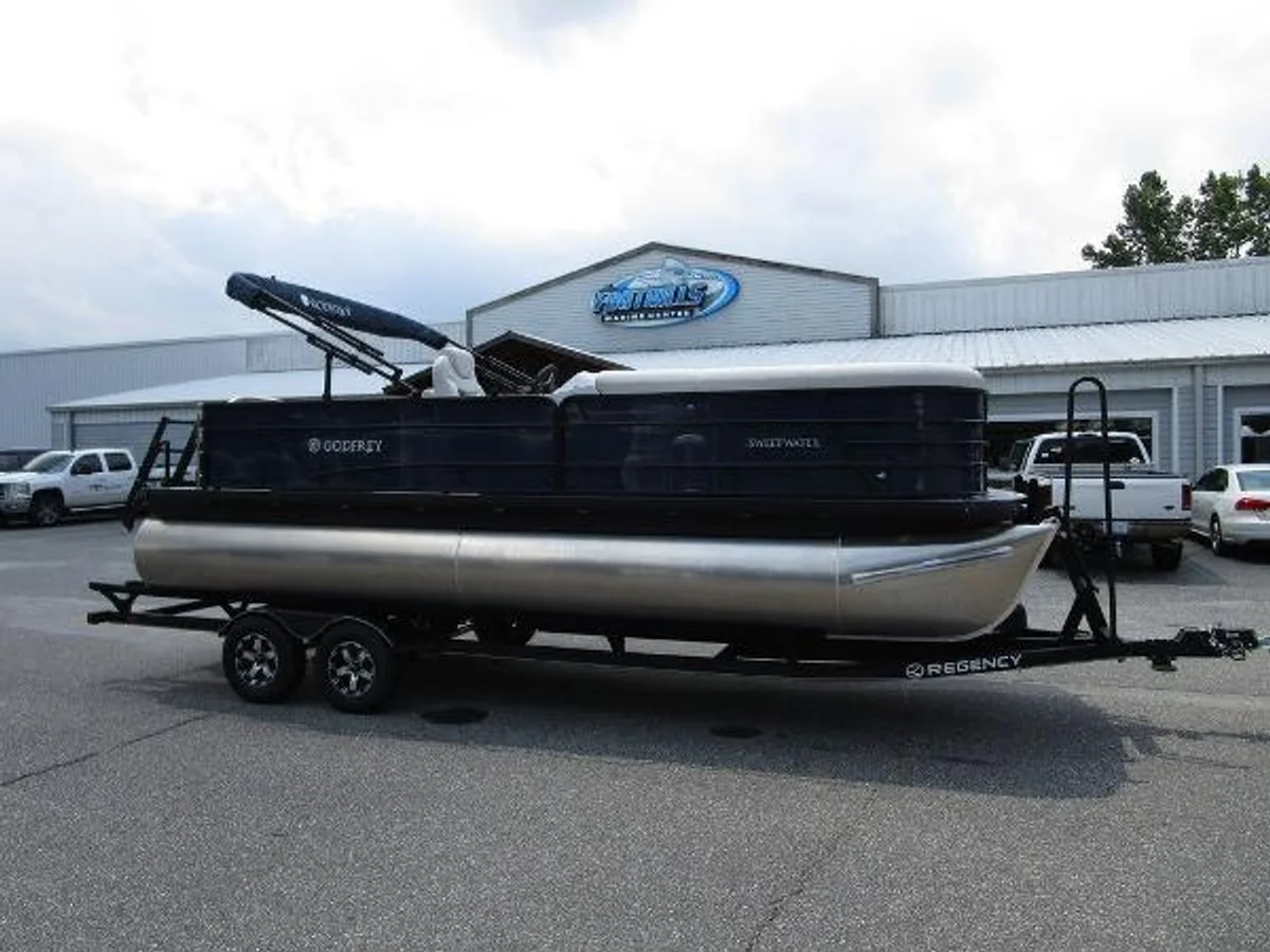 SW 2286 SFL GTP 27 in. Boat Specs