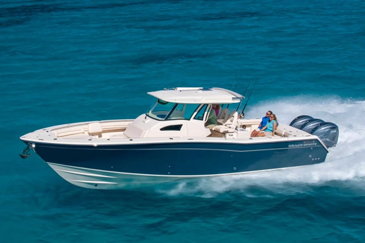 Grady-White Canyon 376 2022 boat specs
