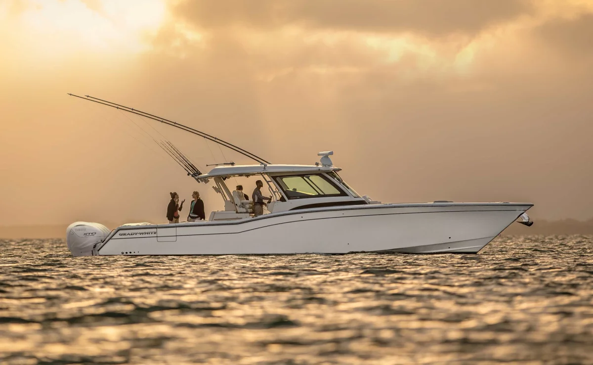 Grady-White Canyon 456 2022 boat specs