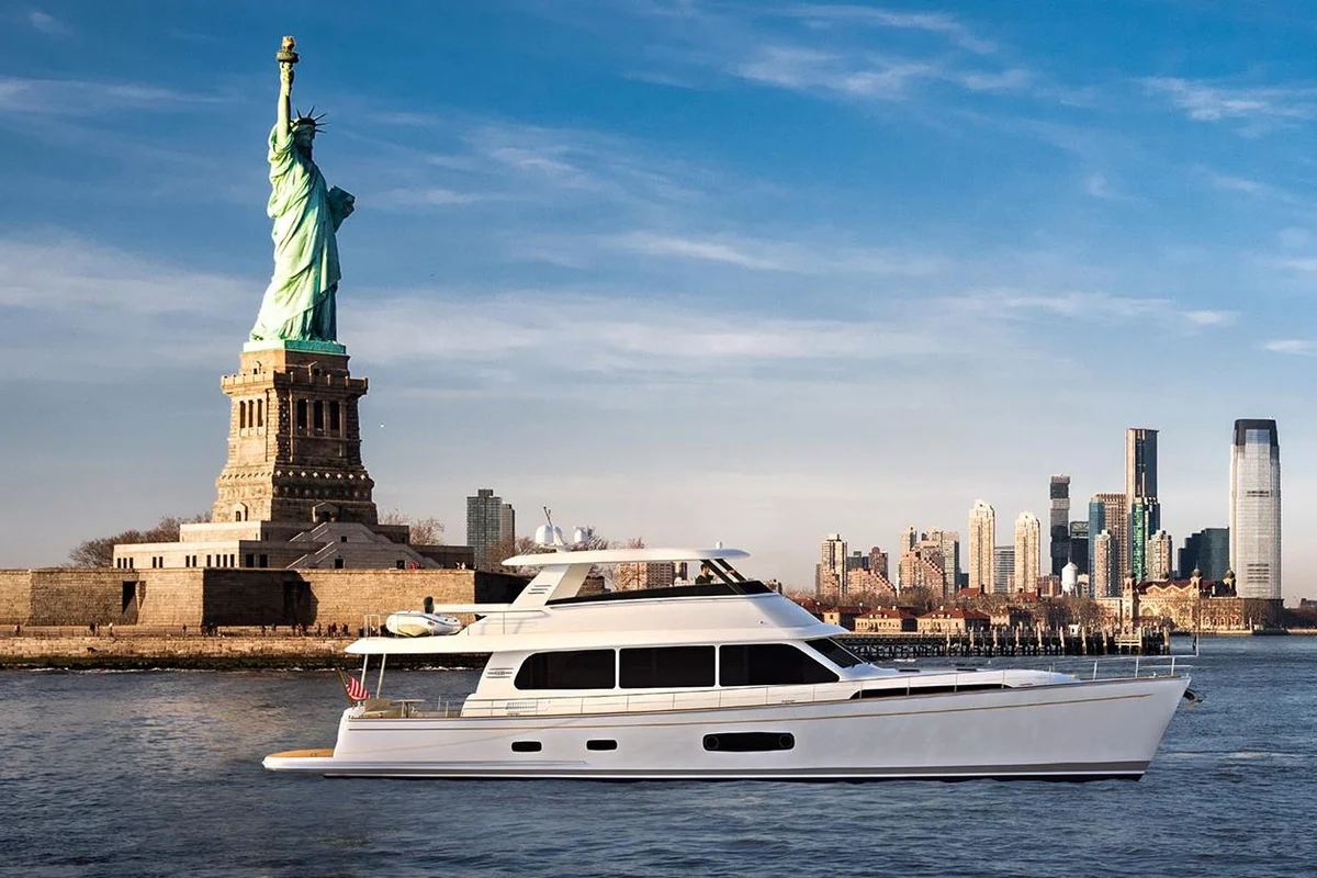 Grand Banks 85 2022 boat specs
