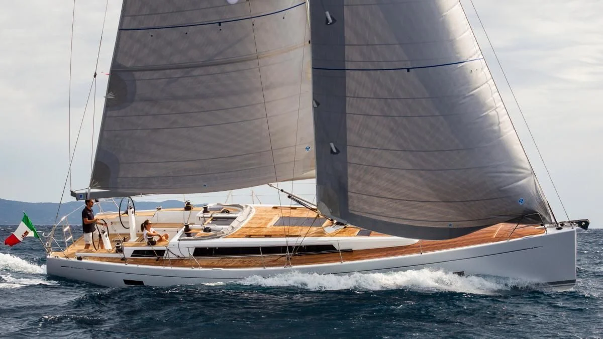 Grand Soleil GS 47 2014 boat specs