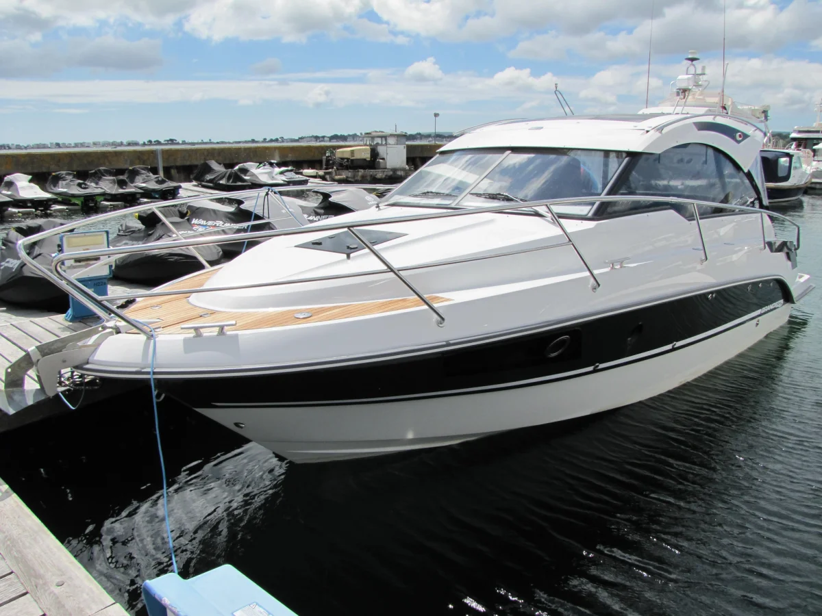Grandezza 28 OC 2017 boat specs