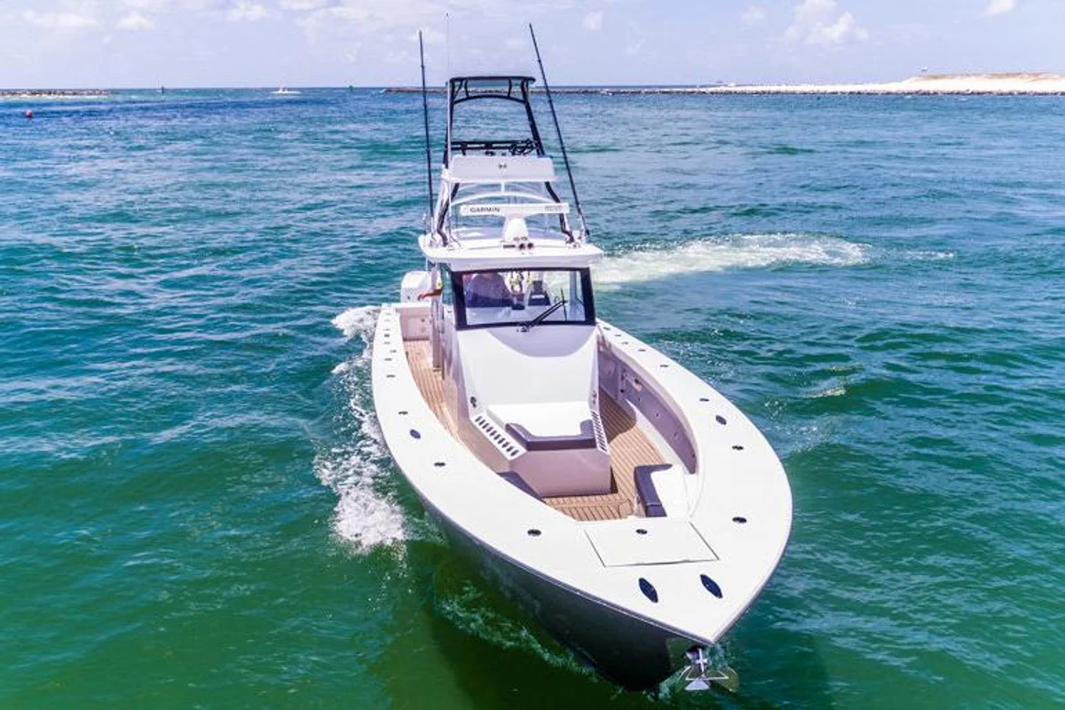 Gulf Stream Yachts 42 Suv 2022 boat specs